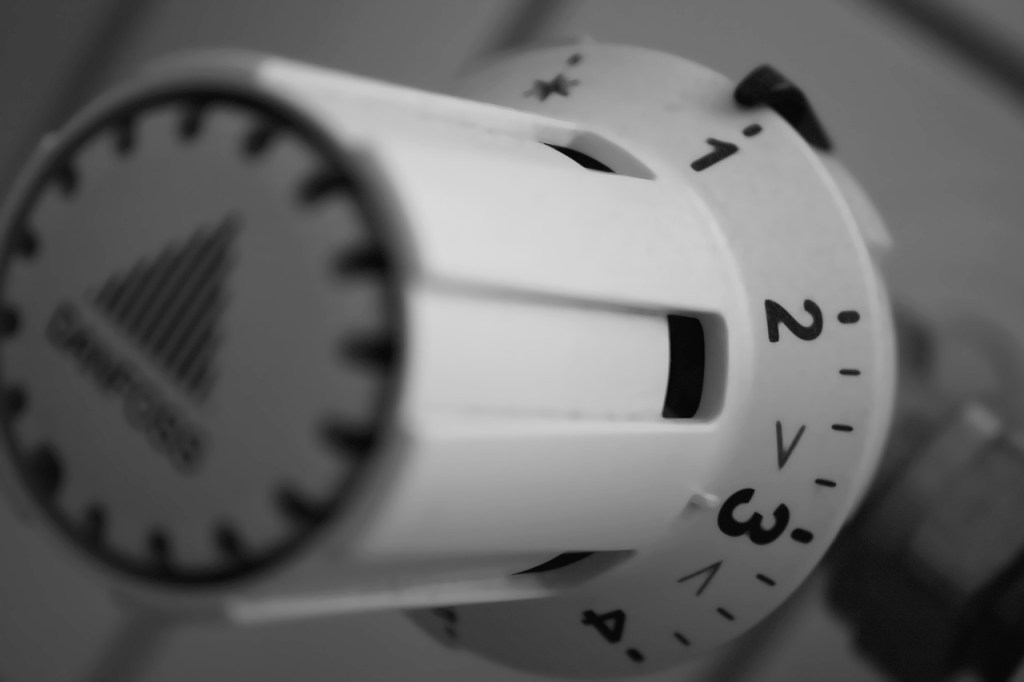 Turn these 5 household items off before you go on&nbsp;holiday!